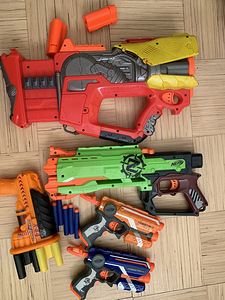 Nerf пистолеты (4 фото из 6)