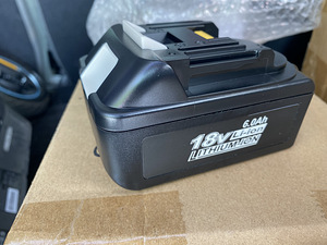 Makita 6.0 aku 10tk (1 foto / 2)