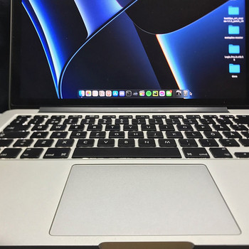 2015 Macbook pro 13inch + Apple magic mouse 2