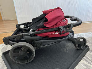 Käru Britton Helix PUNANE/Must (3 foto / 3)