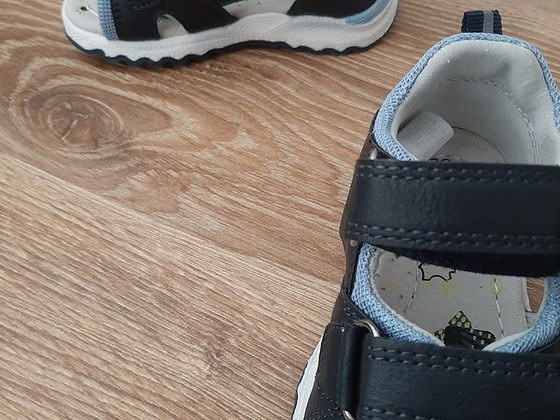 Новые сандали 20р.