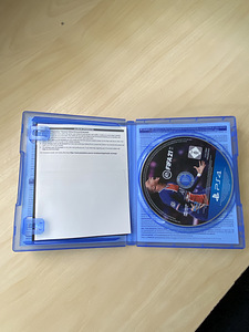 Fifa 21 playstation (3 foto / 3)