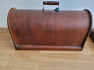 Singer швейная машинка (3 фото из 4)