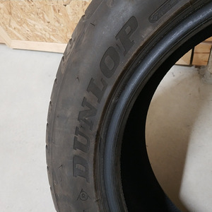 Suverehvid Dunlop 235/55R17 (4 foto / 5)