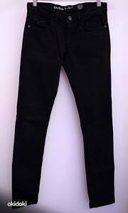 Джинсы Guess, размер 14/164 (2 фото из 3)