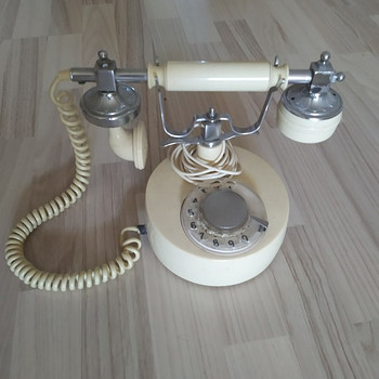 Телефон 1965 года
