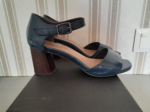 TJ KOLLEKTSIOON р.37 suvekingad (2 foto / 5)