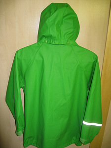 Продать плащ ребенку (2 фото из 3)