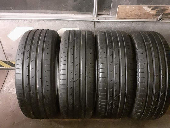 Шины nokian 225/55/ZR17 Z LINE