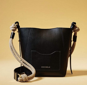 Сумочка Coccinelle (3 фото из 3)