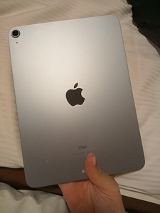 iPad air 2020 (2 фото из 2)