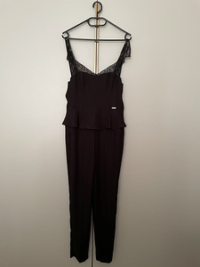Комбинезон Guess (1 фото из 1)