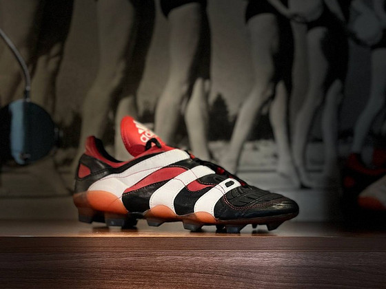 Football Shoes Adidas Predator vintage 98