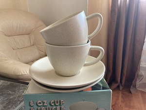 Uus komplekt 2 kruusi (2 foto / 2)