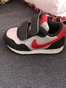 Nike laste tossud (2 foto / 3)