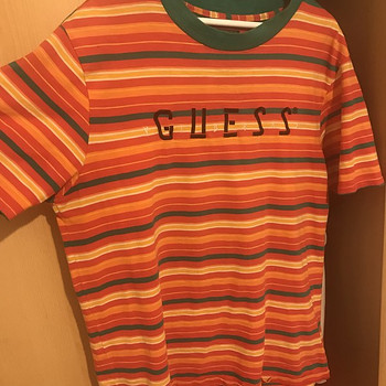 Продам: рубашку LEVI’S (M), футболка GUESS (L), футболка NIK