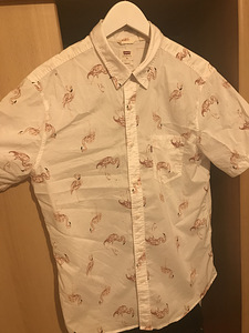 Продам: рубашку LEVI’S (M), футболка GUESS (L), футболка NIK (5 фото из 7)
