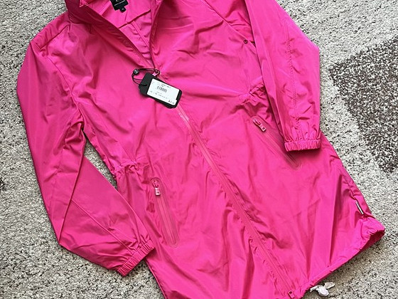 Новый розовый дождевик Armani Exchange, размер XS