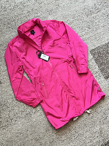 Новый розовый дождевик Armani Exchange, размер XS (1 фото из 1)
