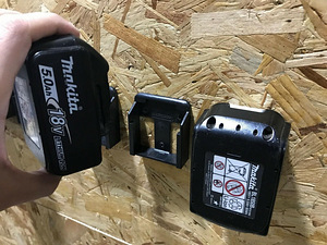 Держатель батареи StealthMounts для аккумуляторов Makita 18V (7 фото из 8)