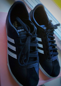 Originaal Adidas/ originaalsed Adidas tossud tossud (1 foto / 2)