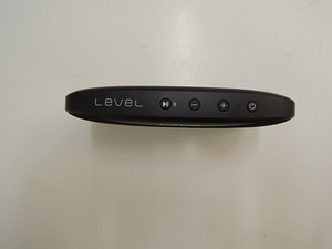 Беспроводная колонка Samsung Level Box Slim (4 фото из 6)