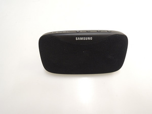 Беспроводная колонка Samsung Level Box Slim (5 фото из 6)