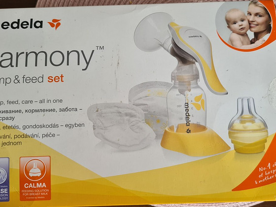 Молокоотсос Medela