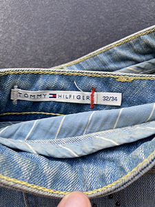 Джинсы tommy hilfiger (3 фото из 3)