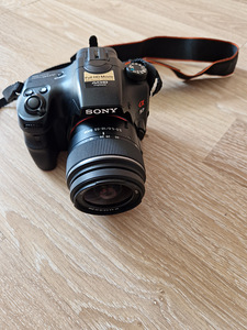 Sony SLT-A57 (2 фото из 6)