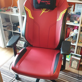 Secretlab gaming chair (Flash edition)