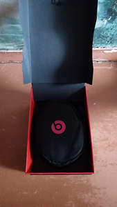 Продам наушники beatssolo³ wireless (2 фото из 3)