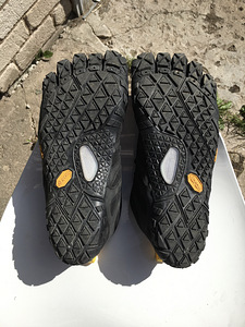 Vibram (1 foto / 5)