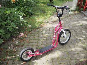 Yedoo Four Scooter (2 фото из 6)