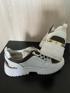 Michael Kors размер 7М (37) (4 фото из 8)