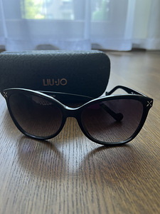 Солнцезащитные очки Liu Jo (1 фото из 1)