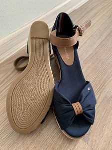 Туфли на платформе новые Tommy Hilfiger 37 (3 фото из 3)