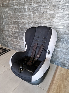 Turvahäll Maxi Cosi Priori SPS+ 9-18kg (1 foto / 3)