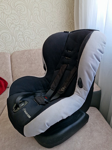 Turvahäll Maxi Cosi Priori SPS+ 9-18kg (2 foto / 3)
