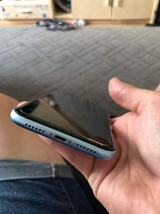 iPHONE XR, СИНЯЯ ИЗДАНИЕ, 64 ГБ (4 фото из 6)