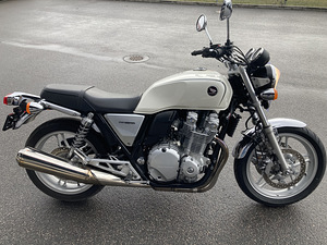 Honda cb1100. 2013a (6 foto / 7)