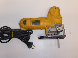 Tikksaag DeWALT DW343-qs + Kohver (4 foto / 5)