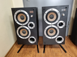 Wharfedale E30 Vintage Hi-FI Speakers (1 foto / 3)