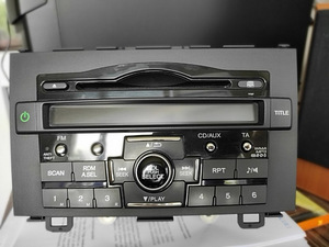 RAADIO originaal HONDA SRV-2011(autoraadio) (1 foto / 1)