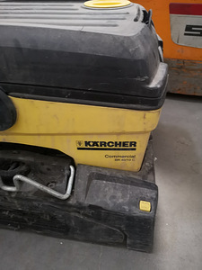 Kärcher BR 40/10 põranda pesur (1 foto / 2)