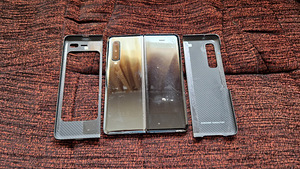 Samsung Fold 512 GB (6 фото из 6)