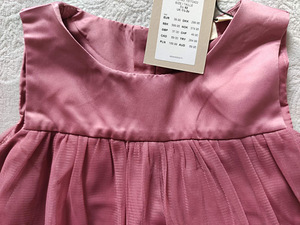Lil' Atelier uus peokleit, s. 92 (1 foto / 4)