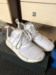 Adidas NMD R1 (1 фото из 1)