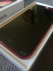 iPhone SE 2020 (5 фото из 6)