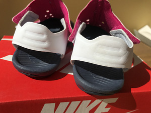 Nike сандали (2 фото из 5)